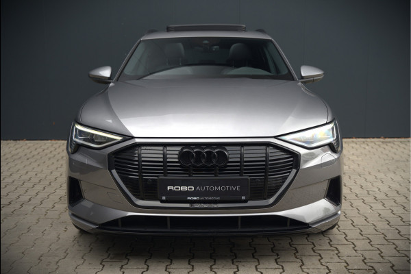 Audi e-tron 50 quattro Business edition Plus 71 kWh | Black Edition | Panoramadak | Camera | Memory Seats | Ambiance Verlichting | Luchtvering | Adaptive Cruise Control | Keyless | Matrix LED | Leder | Stoelverwarming | NAP |