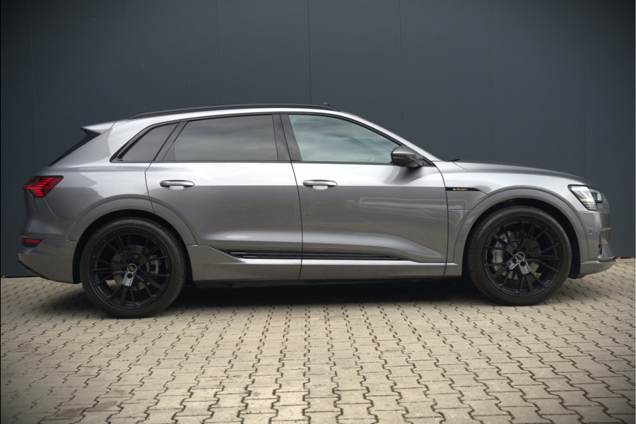 Audi e-tron 50 quattro Business edition Plus 71 kWh | Black Edition | Panoramadak | Camera | Memory Seats | Ambiance Verlichting | Luchtvering | Adaptive Cruise Control | Keyless | Matrix LED | Leder | Stoelverwarming | NAP |