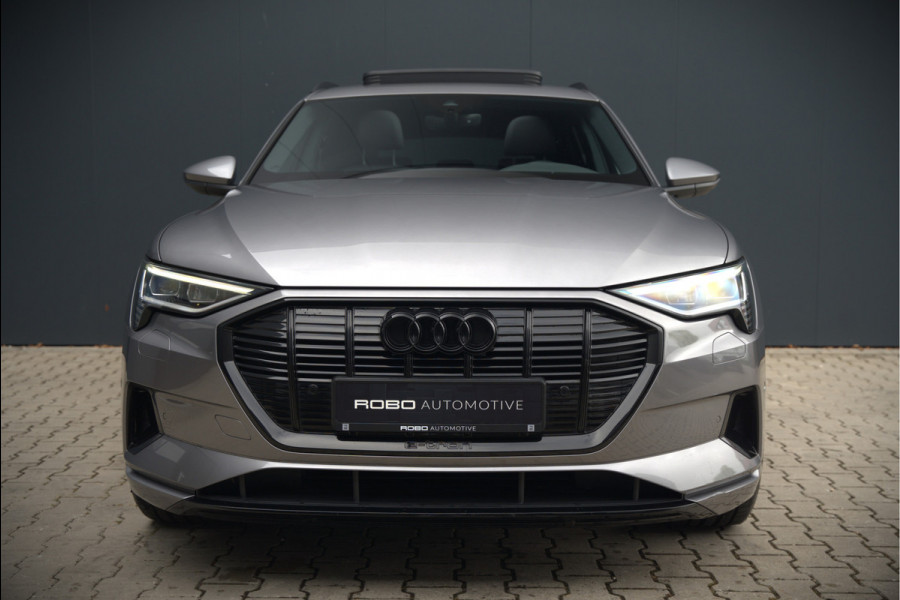 Audi e-tron 50 quattro Business edition Plus 71 kWh | Black Edition | Panoramadak | Camera | Memory Seats | Ambiance Verlichting | Luchtvering | Adaptive Cruise Control | Keyless | Matrix LED | Leder | Stoelverwarming | NAP |