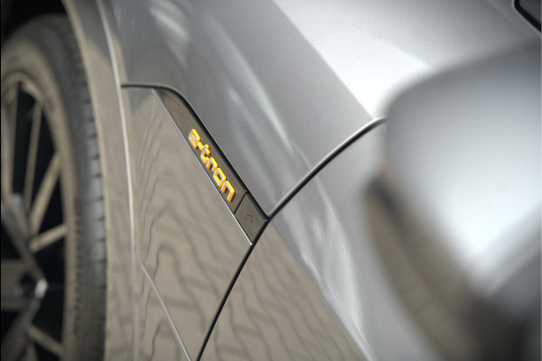 Audi e-tron 50 quattro Business edition Plus 71 kWh | Black Edition | Panoramadak | Camera | Memory Seats | Ambiance Verlichting | Luchtvering | Adaptive Cruise Control | Keyless | Matrix LED | Leder | Stoelverwarming | NAP |