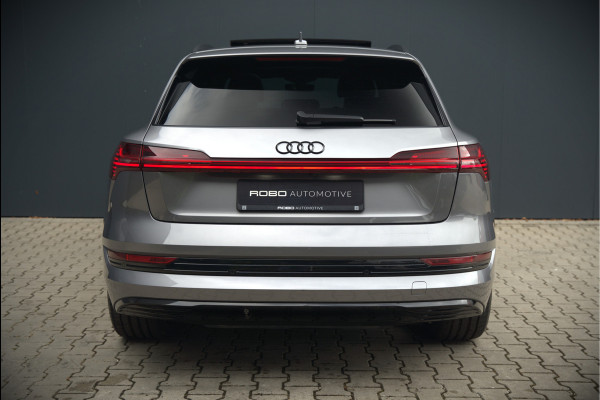Audi e-tron 50 quattro Business edition Plus 71 kWh | Black Edition | Panoramadak | Camera | Memory Seats | Ambiance Verlichting | Luchtvering | Adaptive Cruise Control | Keyless | Matrix LED | Leder | Stoelverwarming | NAP |