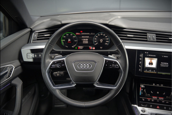 Audi e-tron 50 quattro Business edition Plus 71 kWh | Black Edition | Panoramadak | Camera | Memory Seats | Ambiance Verlichting | Luchtvering | Adaptive Cruise Control | Keyless | Matrix LED | Leder | Stoelverwarming | NAP |