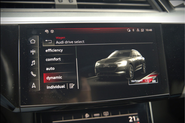 Audi e-tron 50 quattro Business edition Plus 71 kWh | Black Edition | Panoramadak | Camera | Memory Seats | Ambiance Verlichting | Luchtvering | Adaptive Cruise Control | Keyless | Matrix LED | Leder | Stoelverwarming | NAP |