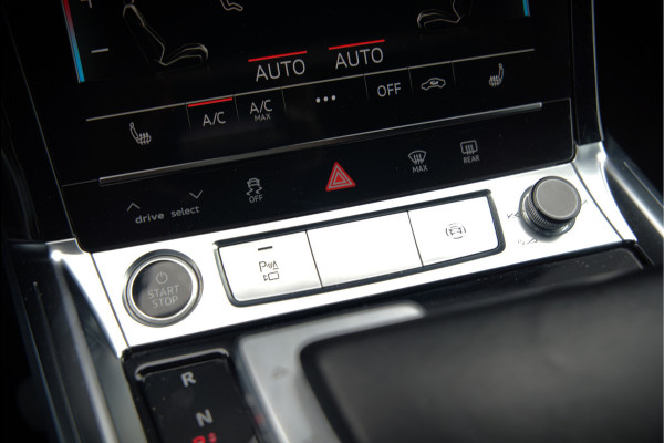 Audi e-tron 50 quattro Business edition Plus 71 kWh | Black Edition | Panoramadak | Camera | Memory Seats | Ambiance Verlichting | Luchtvering | Adaptive Cruise Control | Keyless | Matrix LED | Leder | Stoelverwarming | NAP |
