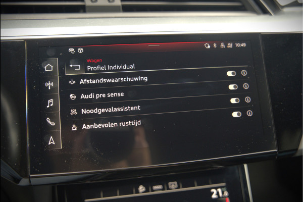 Audi e-tron 50 quattro Business edition Plus 71 kWh | Black Edition | Panoramadak | Camera | Memory Seats | Ambiance Verlichting | Luchtvering | Adaptive Cruise Control | Keyless | Matrix LED | Leder | Stoelverwarming | NAP |