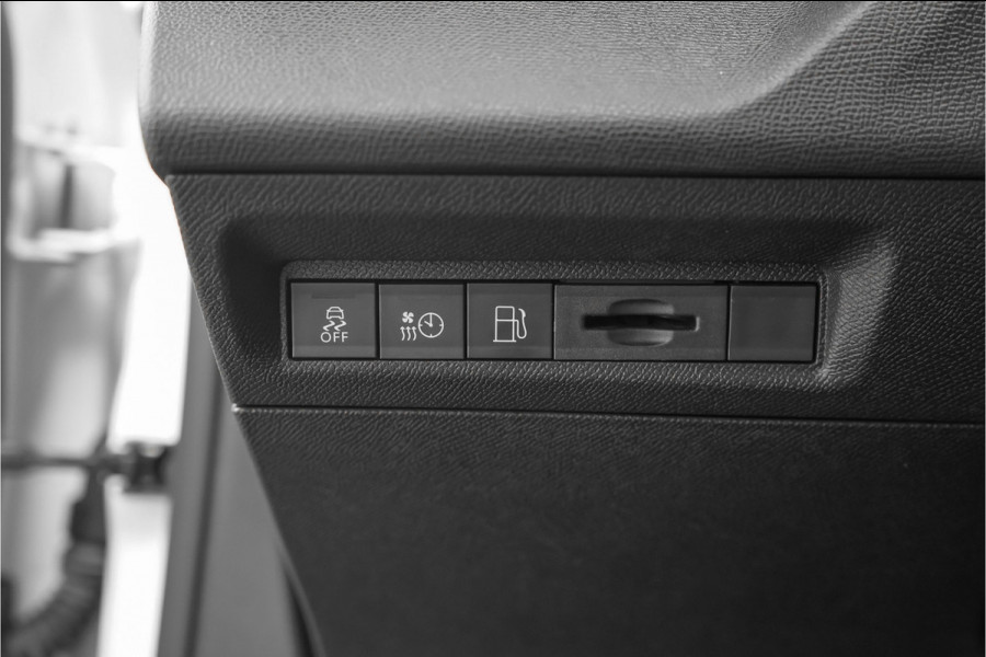 Peugeot 308 1.6 Hybrid 225 GT Pack Business Pano ACC Focal 360° 18"