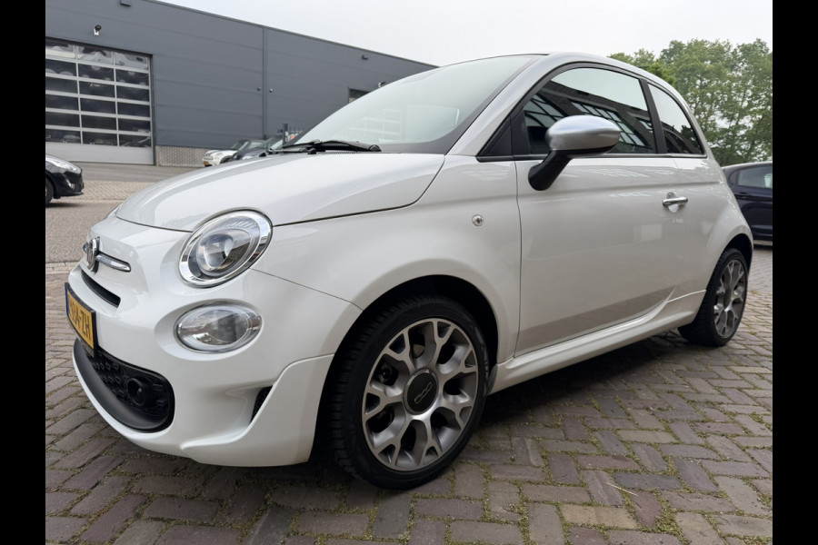 Fiat 500 1.0 Hybrid Rockstar / Panoramadak / Clima / Navi-Apple CarPlay-Android / 1e Eigenaar / Fiat Dealer Onderhouden / NED-Fiat
