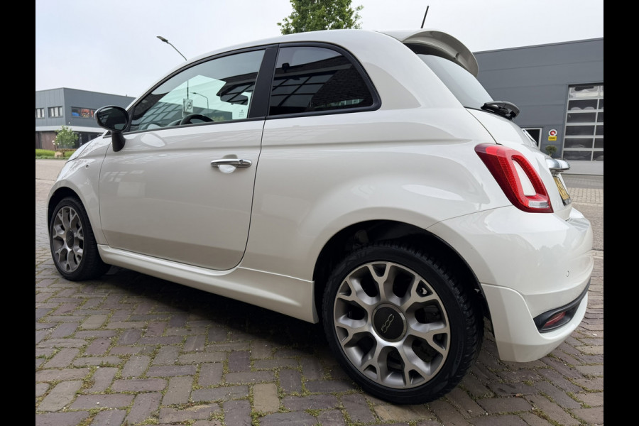 Fiat 500 1.0 Hybrid Rockstar / Panoramadak / Clima / Navi-Apple CarPlay-Android / 1e Eigenaar / Fiat Dealer Onderhouden / NED-Fiat