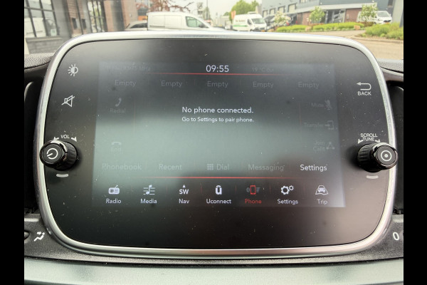 Fiat 500 1.0 Hybrid Rockstar / Panoramadak / Clima / Navi-Apple CarPlay-Android / 1e Eigenaar / Fiat Dealer Onderhouden / NED-Fiat