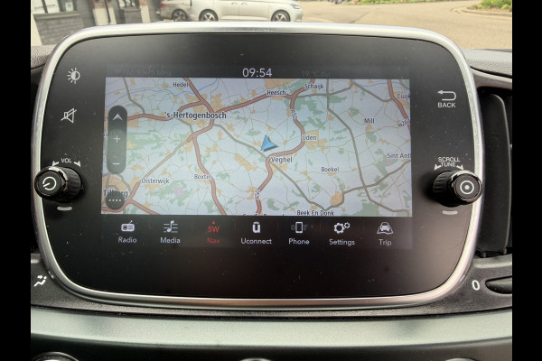 Fiat 500 1.0 Hybrid Rockstar / Panoramadak / Clima / Navi-Apple CarPlay-Android / 1e Eigenaar / Fiat Dealer Onderhouden / NED-Fiat