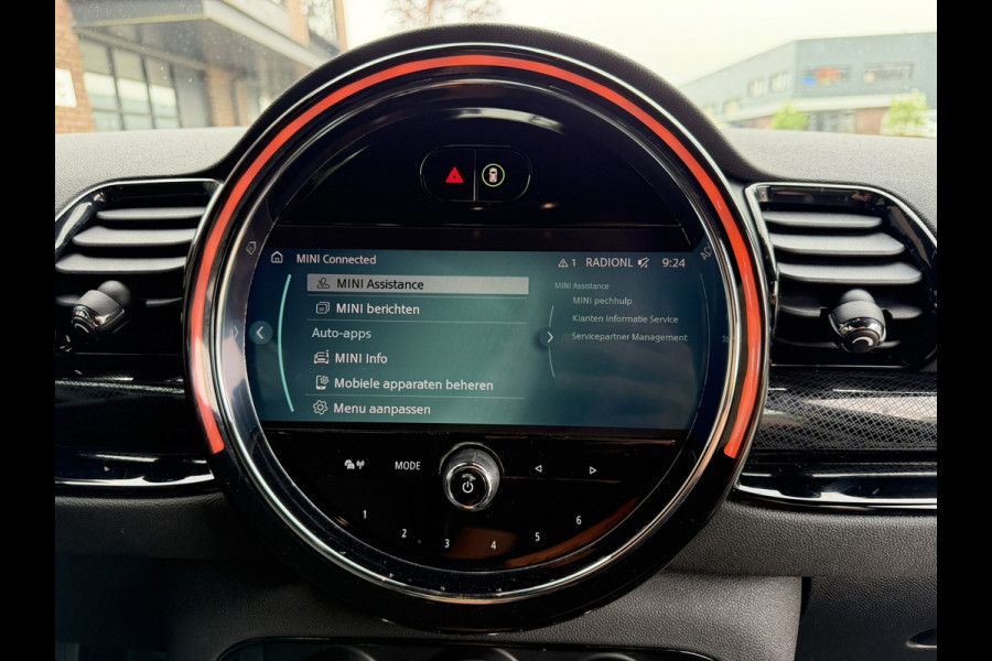 MINI Clubman 1.5 Automaat / Navigatie / 1e Eigenaar / Clima / Recent Onderhoud incl. Remmen compleet / LED-Verlichting / NED-MINI