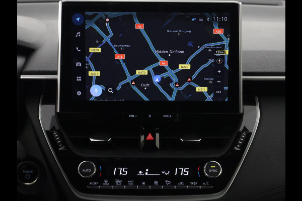 Toyota Corolla Cross 2.0 High Power Hybrid First Edition | Apple Carplay & AndroidAUTO | Stoelverwarming | BSM | Elektrische kofferbak |