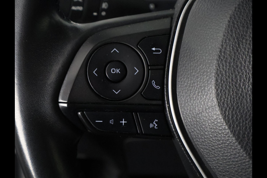 Toyota Corolla Cross 2.0 High Power Hybrid First Edition | Apple Carplay & AndroidAUTO | Stoelverwarming | BSM | Elektrische kofferbak |