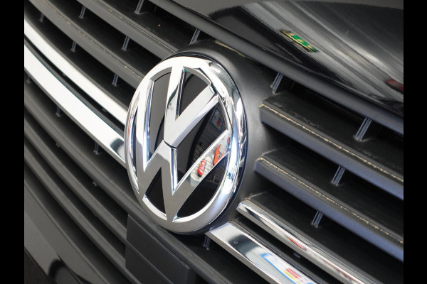 Volkswagen Transporter 2.0 TDI L2H1 28 Highline Automaat Camera Airco Cruise