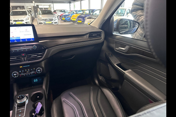 Ford Kuga 2.5 PHEV Vignale AUTO / HEAD-UP / LANE ASSIST / 360