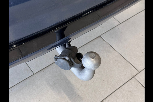 Ford Kuga 2.5 PHEV Vignale AUTO / HEAD-UP / LANE ASSIST / 360