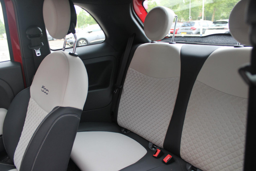 Fiat 500 1.0 Hybrid 69PK DOLCEVITA | PANORAMA DAK | APPLE CARPLAY/ANDROID AUTO | HALF LEDEREN BEKLEDING "TESSUTO DISEGNO" MET SPORTSTOELEN | DONKERE HEMELBEKLEDING | CRUISE CONTROL | AIRCO | LICHTMETALEN VELGEN 15" | CHROME DELEN EXTERIEUR | DAB+ RADIO |