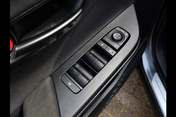 Toyota C-HR 2.0 PHEV 220 GR Sport | El. Achterklep | Memory Seat | LED