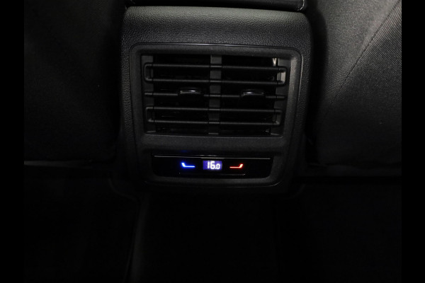 Volkswagen Golf 1.5 eTSI Life Business 130 PK DSG | Keyless start | Apple Carplay/Android Auto | Cruise control adaptief
