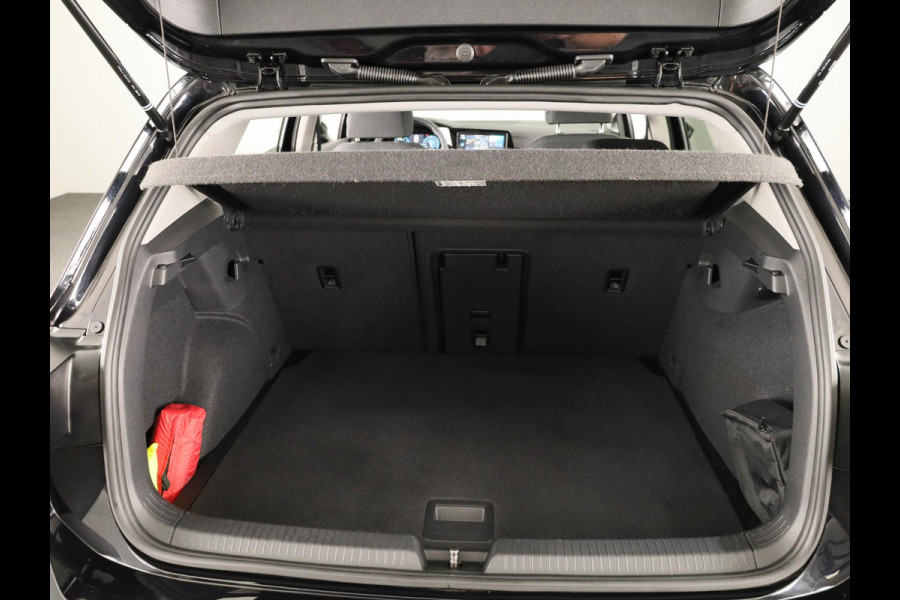 Volkswagen Golf 1.5 eTSI Life Business 130 PK DSG | Keyless start | Apple Carplay/Android Auto | Cruise control adaptief