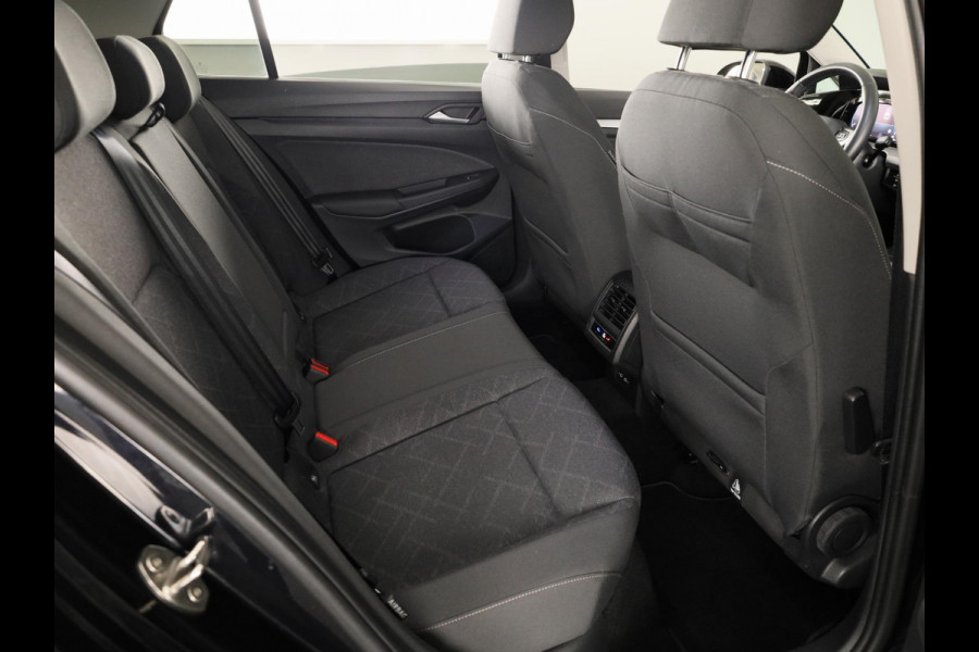 Volkswagen Golf 1.5 eTSI Life Business 130 PK DSG | Keyless start | Apple Carplay/Android Auto | Cruise control adaptief