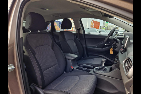 Hyundai i30 1.5 T-GDi MHEV 110pk