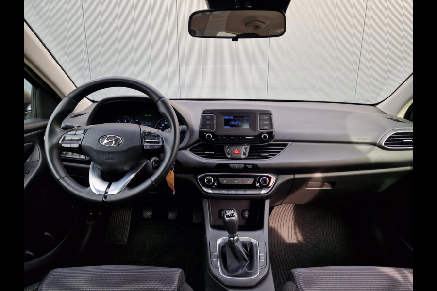 Hyundai i30 1.5 T-GDi MHEV 110pk