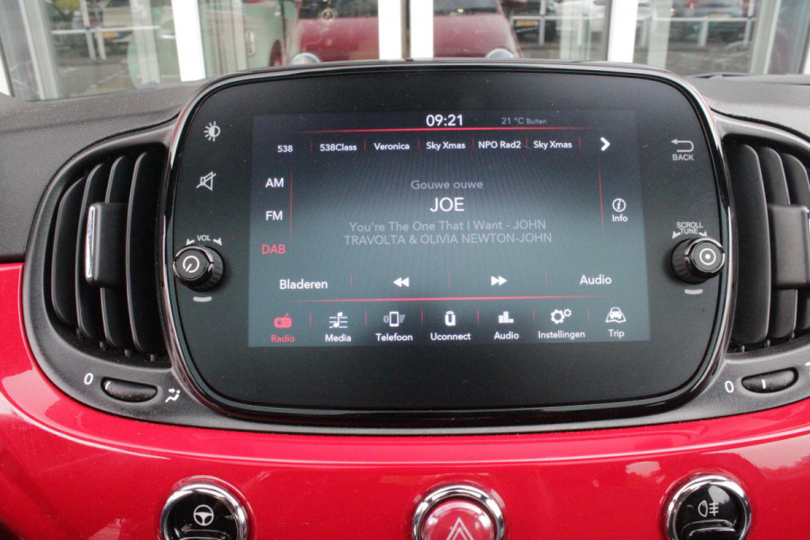 Fiat 500 1.0 Hybrid 69PK DOLCEVITA | PANORAMA DAK | APPLE CARPLAY/ANDROID AUTO | HALF LEDEREN BEKLEDING "TESSUTO DISEGNO" MET SPORTSTOELEN | DONKERE HEMELBEKLEDING | CRUISE CONTROL | AIRCO | LICHTMETALEN VELGEN 15" | CHROME DELEN EXTERIEUR | DAB+ RADIO |
