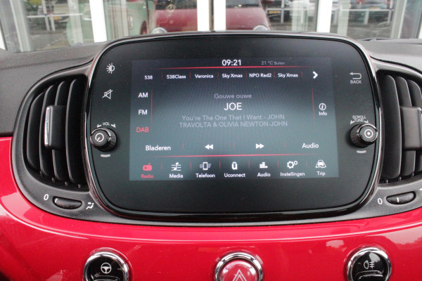 Fiat 500 1.0 Hybrid 69PK DOLCEVITA | PANORAMA DAK | APPLE CARPLAY/ANDROID AUTO | HALF LEDEREN BEKLEDING "TESSUTO DISEGNO" MET SPORTSTOELEN | DONKERE HEMELBEKLEDING | CRUISE CONTROL | AIRCO | LICHTMETALEN VELGEN 15" | CHROME DELEN EXTERIEUR | DAB+ RADIO |
