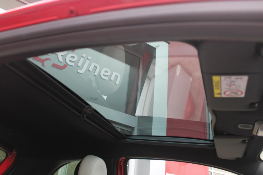 Fiat 500 1.0 Hybrid 69PK DOLCEVITA | PANORAMA DAK | APPLE CARPLAY/ANDROID AUTO | HALF LEDEREN BEKLEDING "TESSUTO DISEGNO" MET SPORTSTOELEN | DONKERE HEMELBEKLEDING | CRUISE CONTROL | AIRCO | LICHTMETALEN VELGEN 15" | CHROME DELEN EXTERIEUR | DAB+ RADIO |