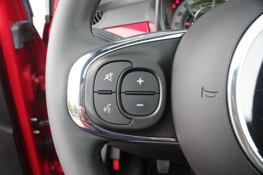 Fiat 500 1.0 Hybrid 69PK DOLCEVITA | PANORAMA DAK | APPLE CARPLAY/ANDROID AUTO | HALF LEDEREN BEKLEDING "TESSUTO DISEGNO" MET SPORTSTOELEN | DONKERE HEMELBEKLEDING | CRUISE CONTROL | AIRCO | LICHTMETALEN VELGEN 15" | CHROME DELEN EXTERIEUR | DAB+ RADIO |