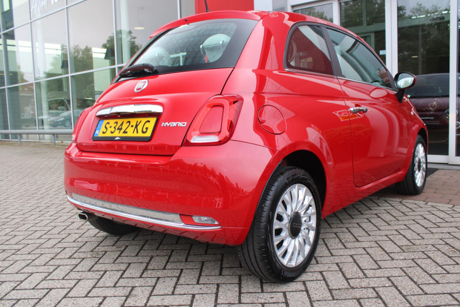 Fiat 500 1.0 Hybrid 69PK DOLCEVITA | PANORAMA DAK | APPLE CARPLAY/ANDROID AUTO | HALF LEDEREN BEKLEDING "TESSUTO DISEGNO" MET SPORTSTOELEN | DONKERE HEMELBEKLEDING | CRUISE CONTROL | AIRCO | LICHTMETALEN VELGEN 15" | CHROME DELEN EXTERIEUR | DAB+ RADIO |