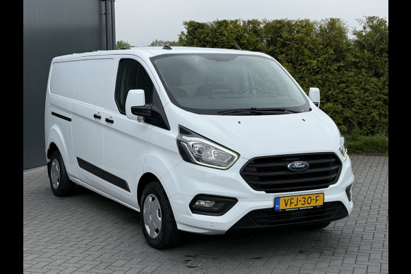 Ford Transit Custom 2.0 TDCI 130 PK / L2H1 / SORTIMO INRICHTING / 2.8 TONS TREKHAAK / 3-ZITS / CRUISE / NAVI / 2800 KG AHG