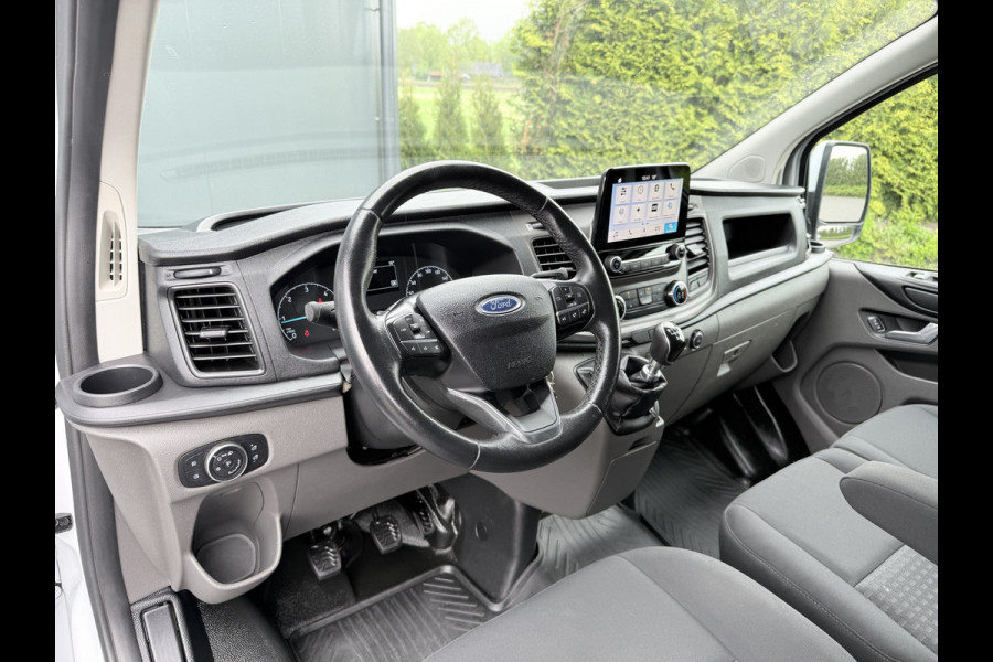 Ford Transit Custom 2.0 TDCI 130 PK / L2H1 / SORTIMO INRICHTING / 2.8 TONS TREKHAAK / 3-ZITS / CRUISE / NAVI / 2800 KG AHG