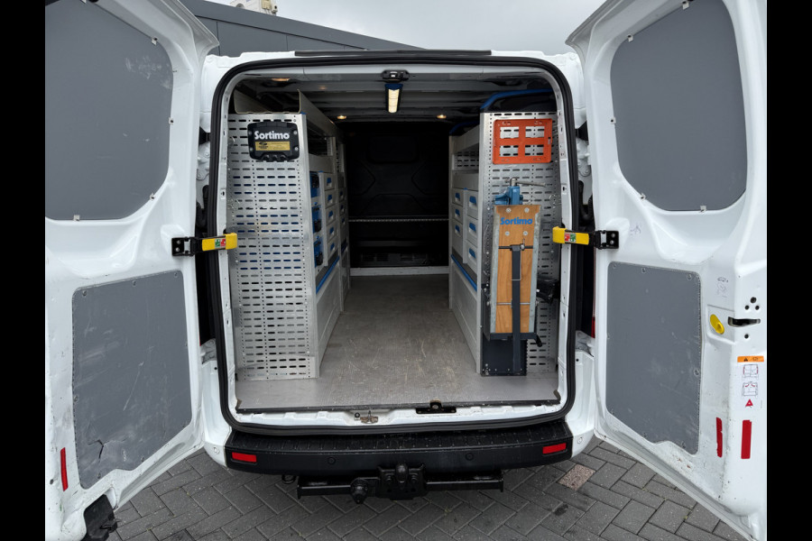 Ford Transit Custom 2.0 TDCI 130 PK / L2H1 / SORTIMO INRICHTING / 2.8 TONS TREKHAAK / 3-ZITS / CRUISE / NAVI / 2800 KG AHG
