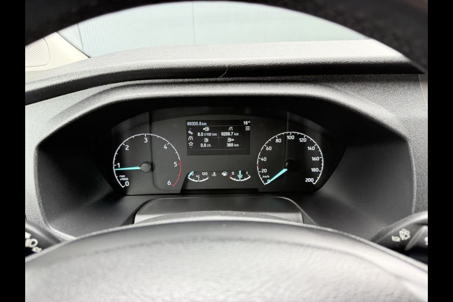 Ford Transit Custom 2.0 TDCI 130 PK / L2H1 / SORTIMO INRICHTING / 2.8 TONS TREKHAAK / 3-ZITS / CRUISE / NAVI / 2800 KG AHG