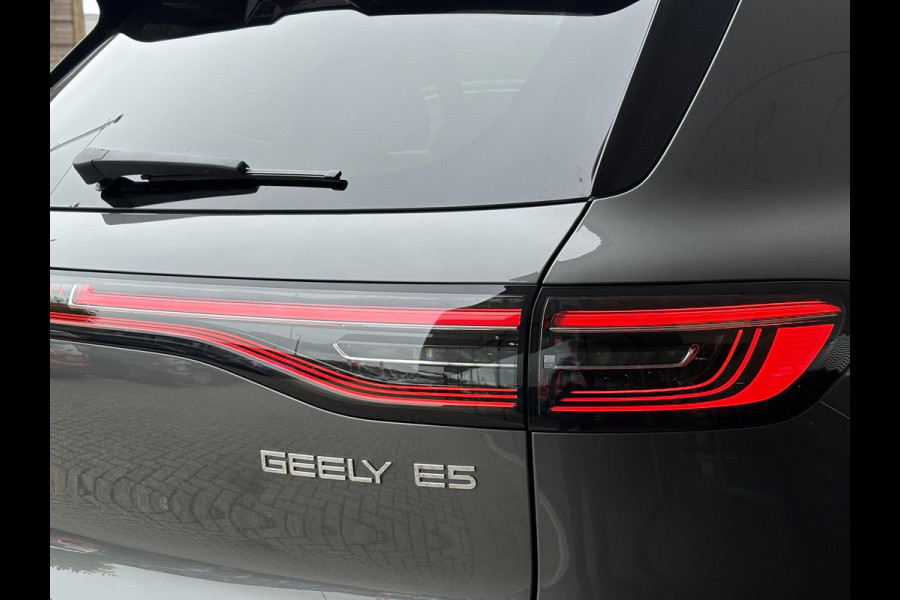 GEELY E5 Pro+ 68 kWh | Stoelverwarming & verkoeling | Warmtepomp | 360 Camera | Parkeersensoren |