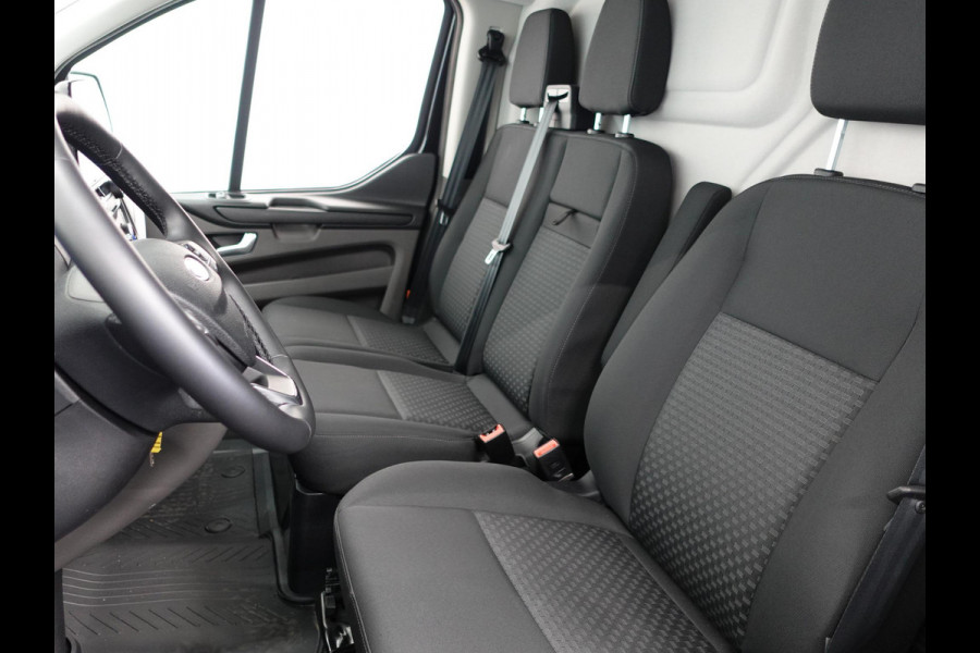 Ford Transit Custom 300 2.0 TDCI L2H1 Trend Automaat Airco Navi Cruisecontrol Camera Parkeersensoren Trekhaak
