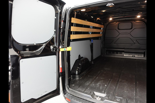Ford Transit Custom 300 2.0 TDCI L2H1 Trend Automaat Airco Navi Cruisecontrol Camera Parkeersensoren Trekhaak