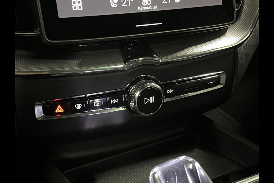 Volvo XC60 T8 Plug-in AWD Ultra Black Edition Luchtvering | Bowers & Wilkins | Massage | Adapt. Cruise | Stoelventilatie | Open dak | 360 Camera | Stuur-/stoelverwarming