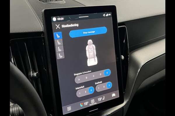 Volvo XC60 2.0 T8 PHEV AWD Ultra Black Edition Trekhaak | Bowers & Wilkins |  Massage | Open dak |  Stoel ventilatie | Stoel-/stuurverwarming | Head-up | 360 camera | *455PK*