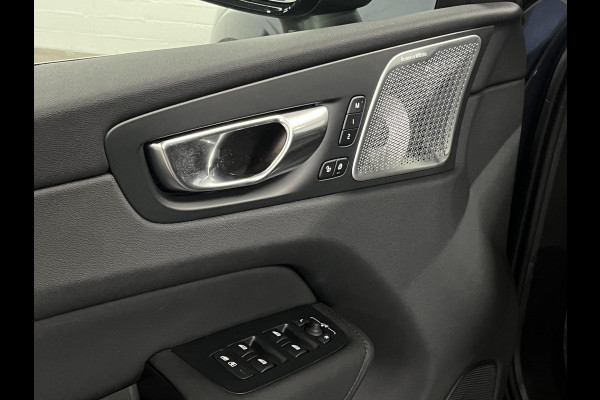 Volvo XC60 2.0 T8 PHEV AWD Ultra Black Edition Trekhaak | Bowers & Wilkins |  Massage | Open dak |  Stoel ventilatie | Stoel-/stuurverwarming | Head-up | 360 camera | *455PK*