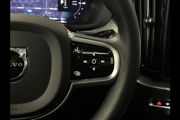 Volvo XC60 2.0 T8 PHEV AWD Ultra Black Edition Bowers & Wilkins |  Massage | Open dak |  Stoel ventilatie | Stoel-/stuurverwarming | Head-up | 360 camera | *455PK*