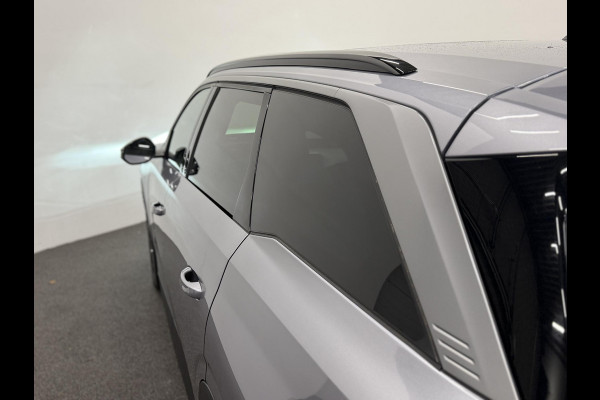 Peugeot 5008 1.2 Hybrid 136pk Allure Automaat Navigatie Cruise control Climate control LED Parkeersensoren Camera Apple Carplay/ Android Auto Radio