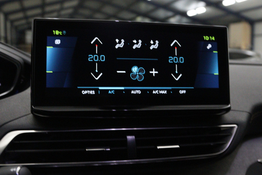 Peugeot 3008 1.6 HYbrid 225 GT, Focal Sound, 19" LM, LED, Camera