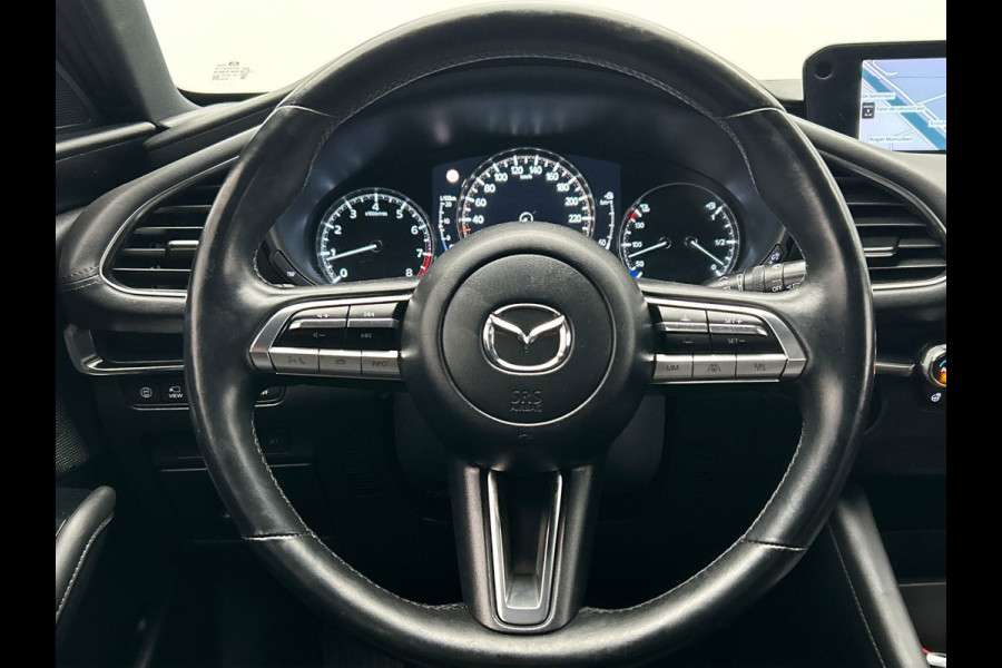 Mazda 3 2.0 e-SkyActiv-G M Hybrid 122 | Trekhaak | Head/up | Rondomzicht/Camera | Leder |