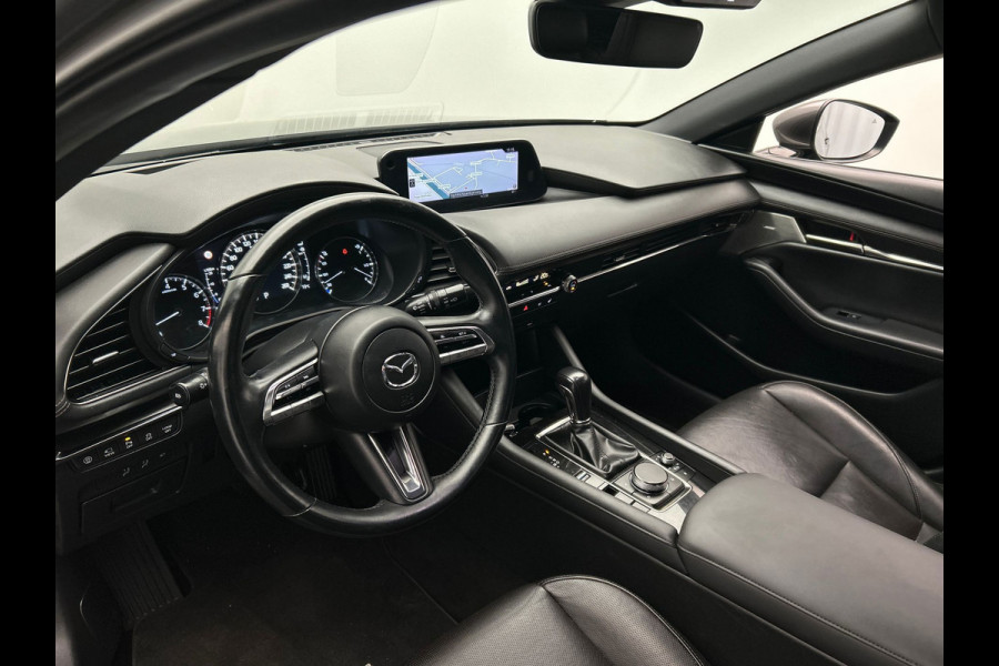 Mazda 3 2.0 e-SkyActiv-G M Hybrid 122 | Trekhaak | Head/up | Rondomzicht/Camera | Leder |