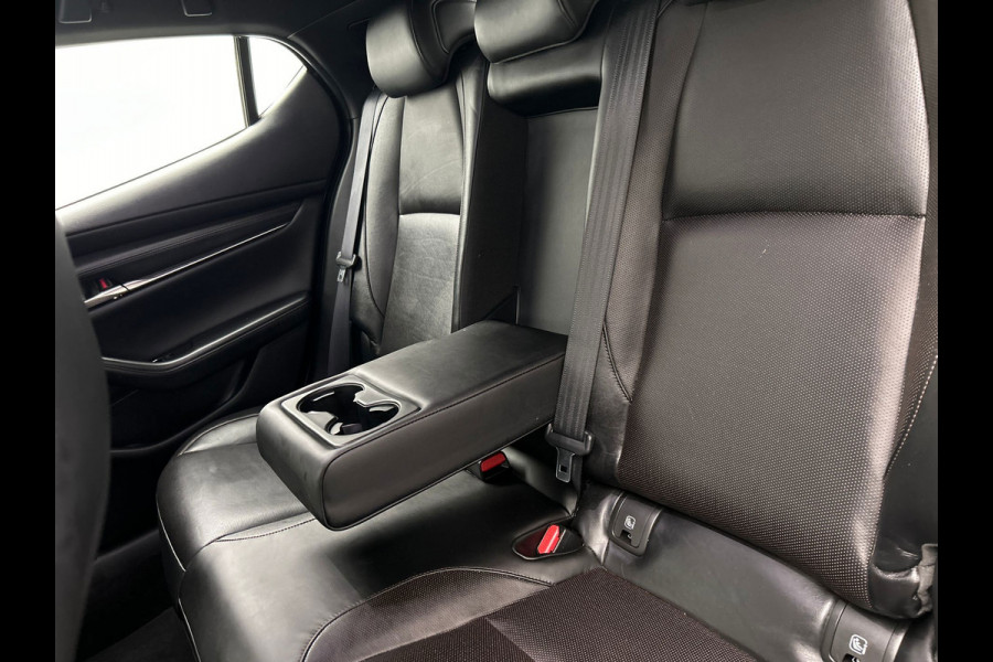 Mazda 3 2.0 e-SkyActiv-G M Hybrid 122 | Trekhaak | Head/up | Rondomzicht/Camera | Leder |