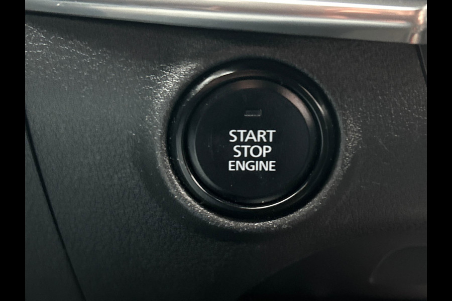 Mazda 3 2.0 e-SkyActiv-G M Hybrid 122 | Trekhaak | Head/up | Rondomzicht/Camera | Leder |
