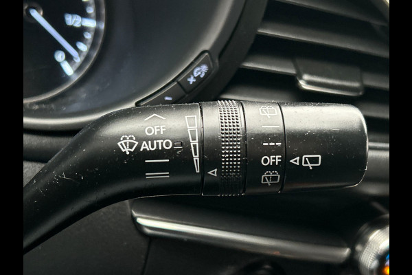 Mazda 3 2.0 e-SkyActiv-G M Hybrid 122 | Trekhaak | Head/up | Rondomzicht/Camera | Leder |
